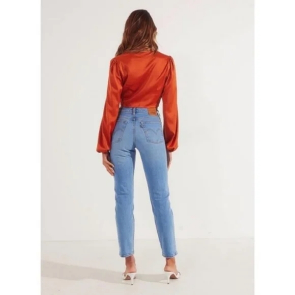 Levi's Wedgie Crop Straight Leg Jeans Distressed Tango Blue - Picture 2 of 16